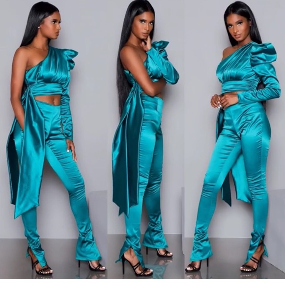 Fancy set - Picture 1 of 3